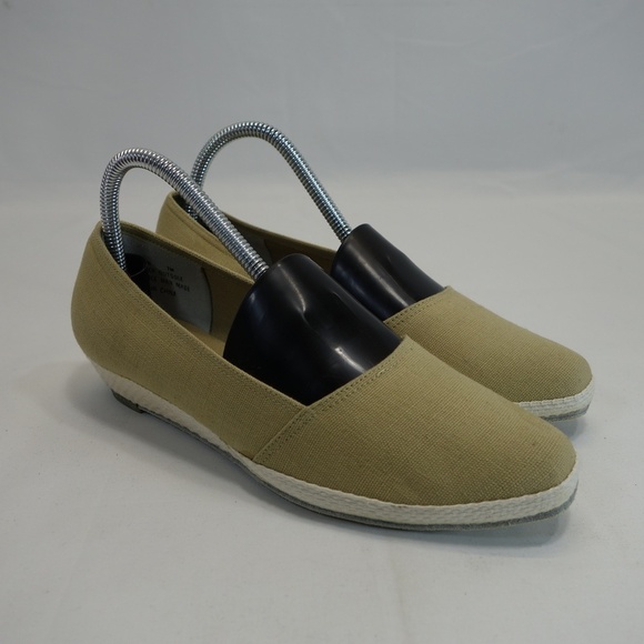 Summit Hill Helen Slip On Loafers Tan Women's Size 7M #05 - Picture 2 of 9